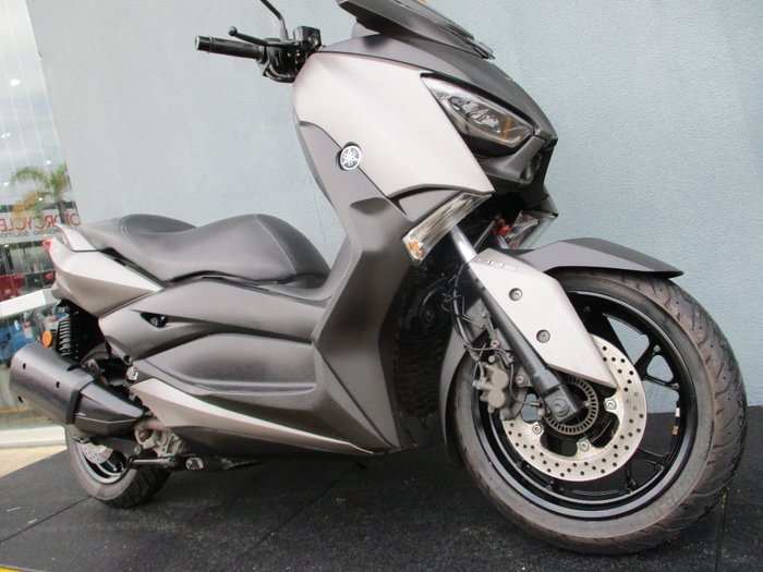 2018 Yamaha XMAX 300 (CZD300A) GREY