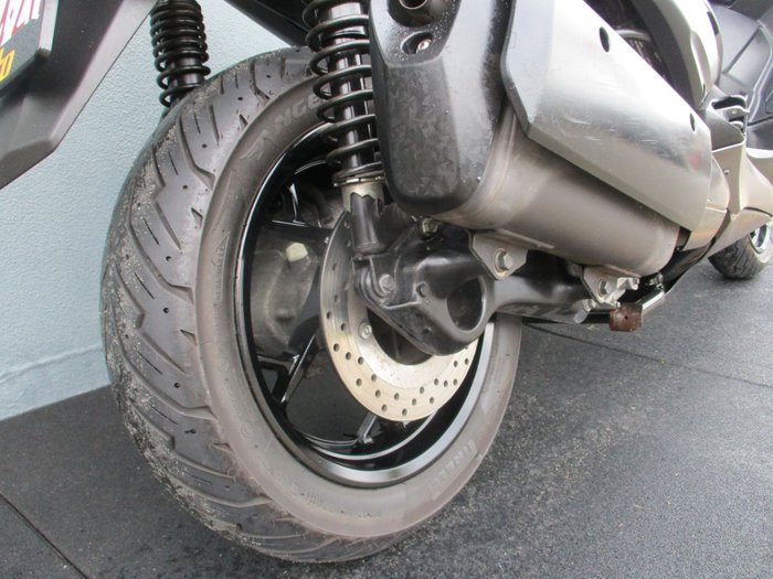 2018 Yamaha XMAX 300 (CZD300A) GREY