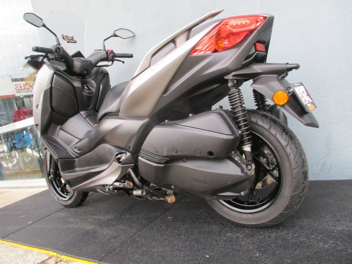 2018 Yamaha XMAX 300 (CZD300A) GREY