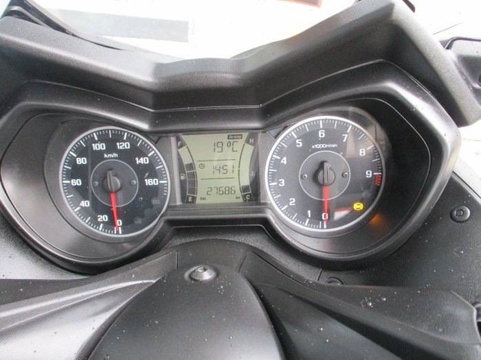 2018 Yamaha XMAX 300 (CZD300A) GREY