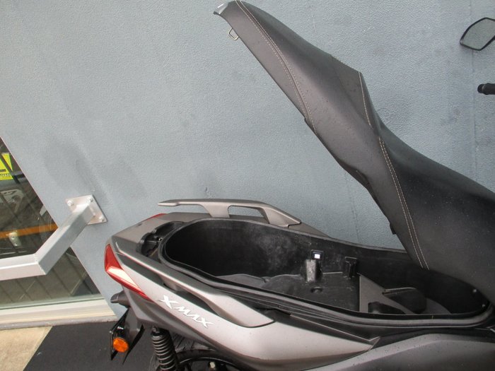 2018 Yamaha XMAX 300 (CZD300A) GREY
