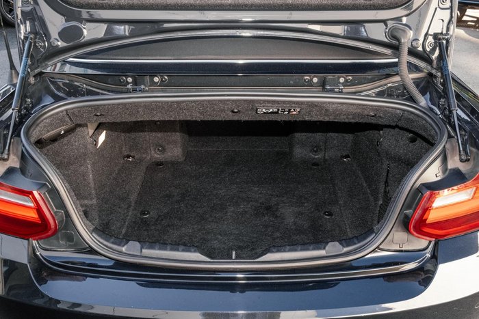 2016 BMW 2 Series 220i Sport Line