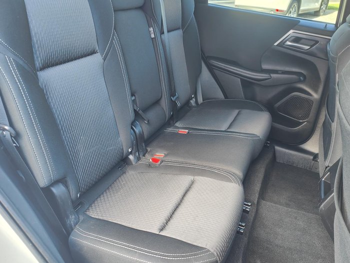 2022 Mitsubishi Outlander LS