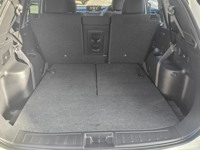 2022 Mitsubishi Outlander LS