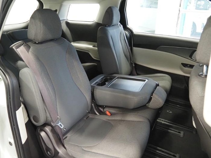 2021 Kia Carnival S
