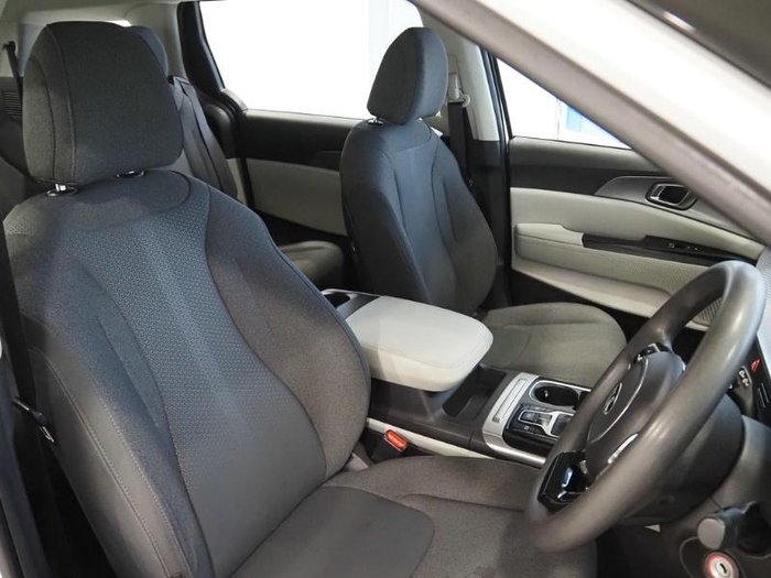 2021 Kia Carnival S