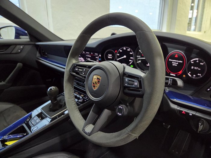2022 Porsche 911 Carrera GTS