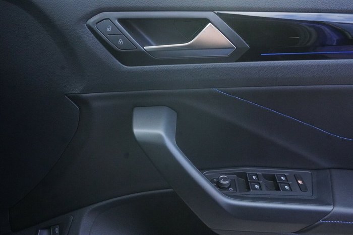 2023 Volkswagen T-Roc R