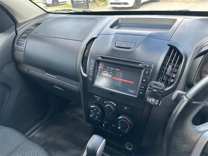 2017 Isuzu D-MAX SX