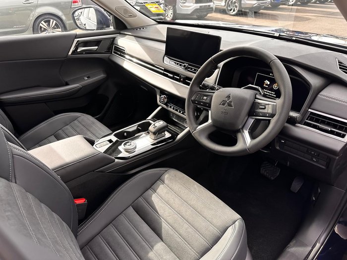 2025 Mitsubishi Outlander Aspire