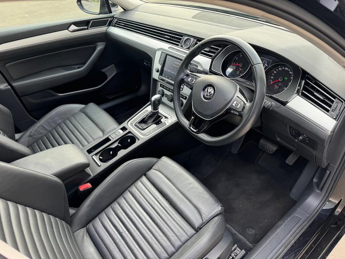 2017 Volkswagen Passat 132TSI B8 MY18 Deep Black