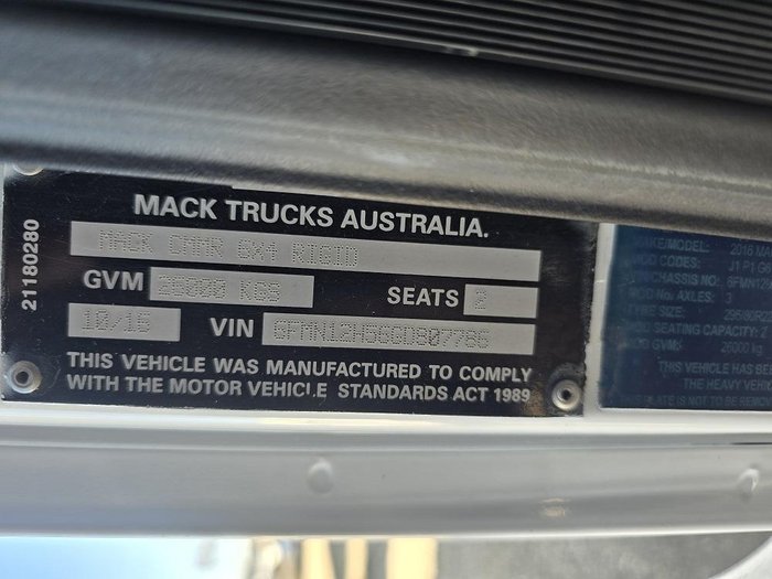 2016 Mack Granite White