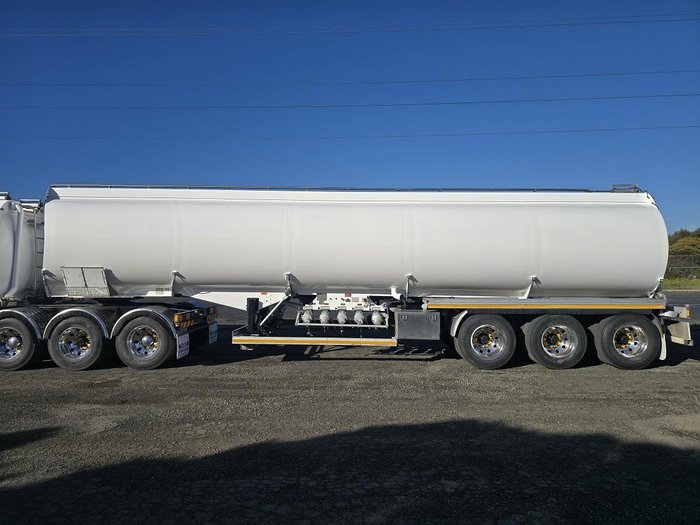 2011 Holmwood 25M B-Double Set