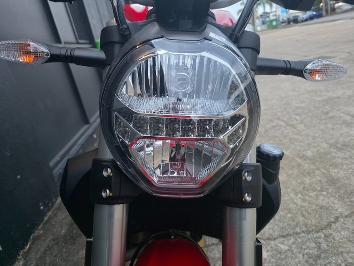 2019 DUCATI MONSTER 821 RED