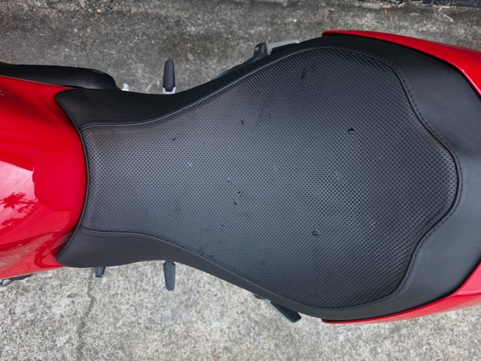 2019 DUCATI MONSTER 821 RED