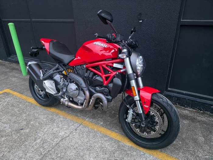 2019 DUCATI MONSTER 821 RED