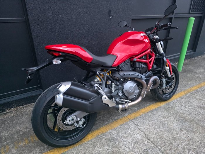 2019 DUCATI MONSTER 821 RED