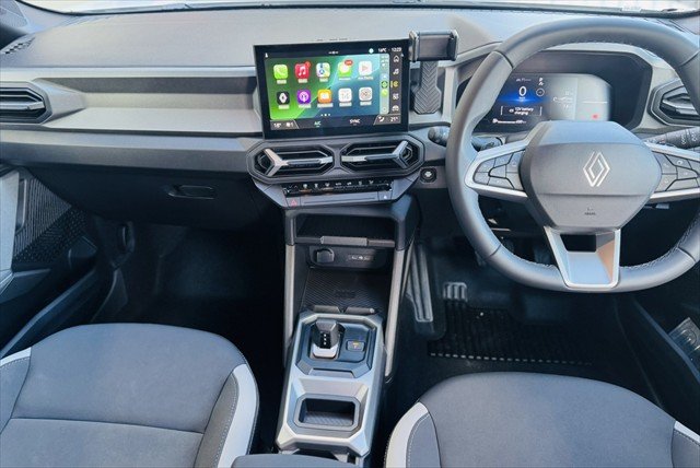 2025 Renault Duster Techno