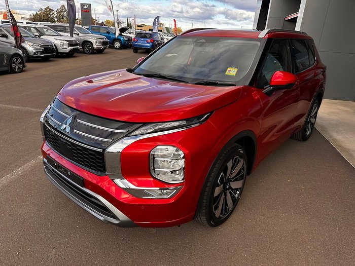 2025 Mitsubishi Outlander Exceed