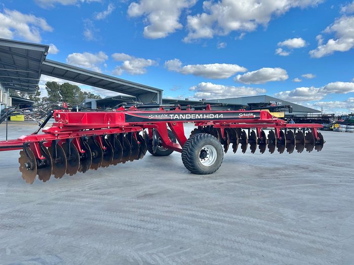 0 Serafin Tandem Hd 44 Plate Offset Disc 6.6M - Hydraulic Adjustable Gangs - Ex Demo RED