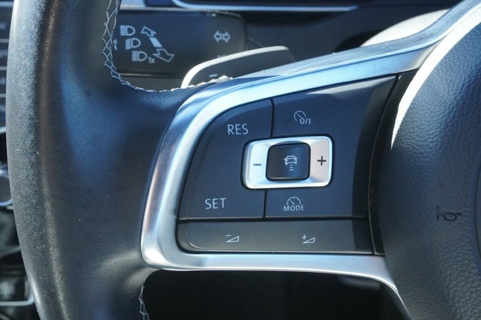 2016 Volkswagen Passat 206TSI R-Line