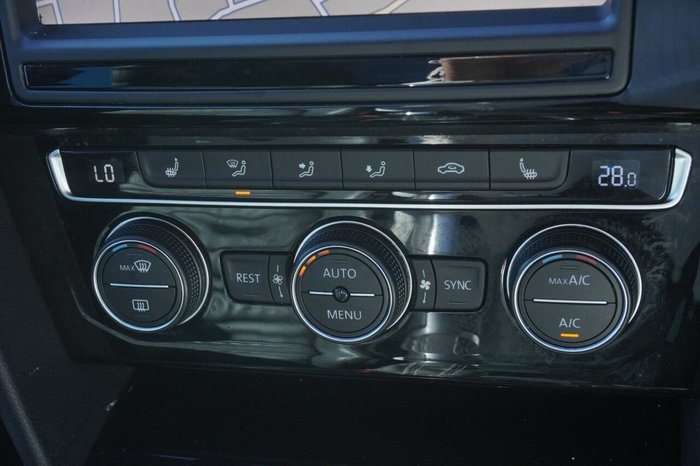 2016 Volkswagen Passat 206TSI R-Line