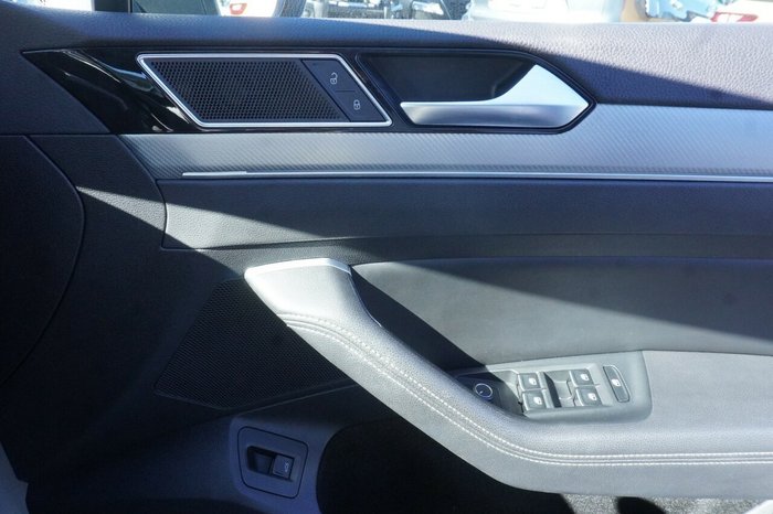 2016 Volkswagen Passat 206TSI R-Line