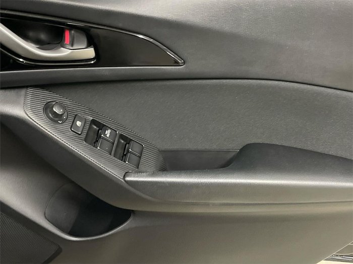 2015 Mazda 3 Maxx