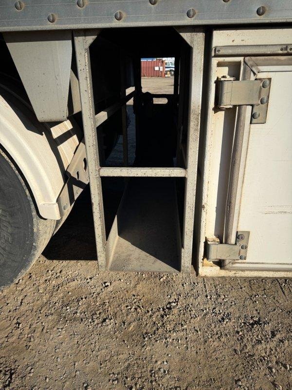 2007 Vawdrey Tri Axle Dry Freight Pantech