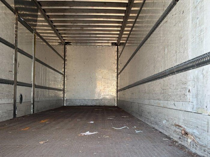 2007 Vawdrey Tri Axle Dry Freight Pantech