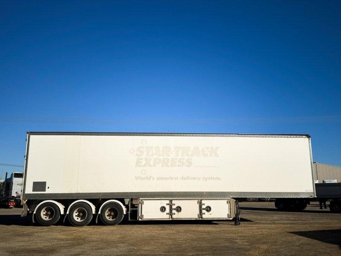 2007 Vawdrey Tri Axle Dry Freight Pantech