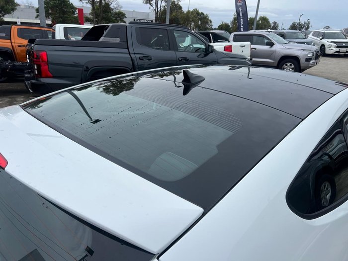 2012 Hyundai Veloster SR Turbo FS2 Crystal White