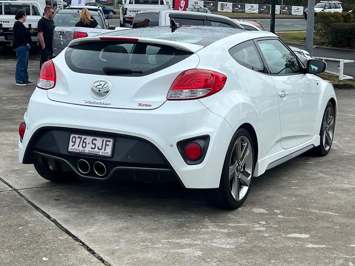 2012 Hyundai Veloster SR Turbo FS2 Crystal White