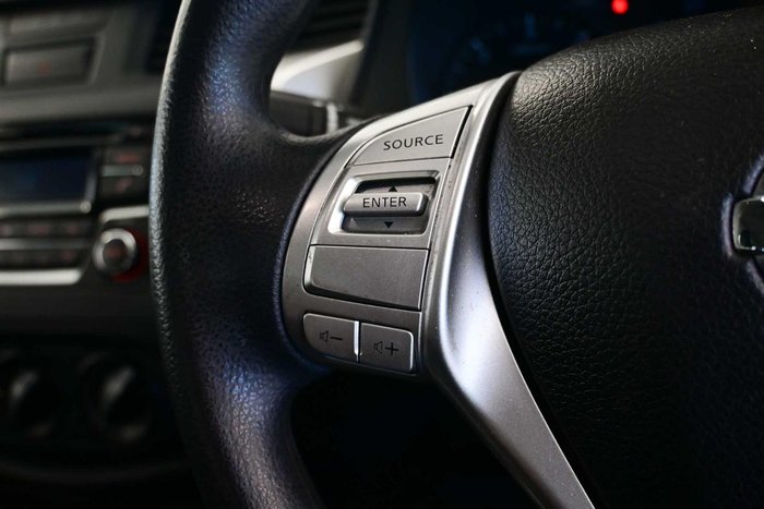 2017 Nissan Navara RX