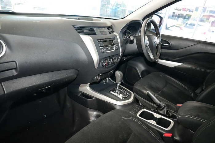 2017 Nissan Navara RX