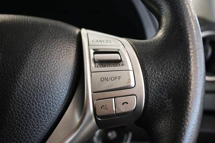 2017 Nissan Navara RX