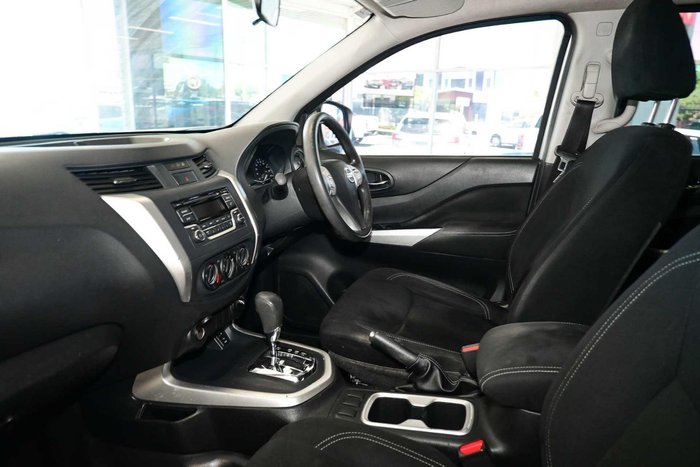 2017 Nissan Navara RX