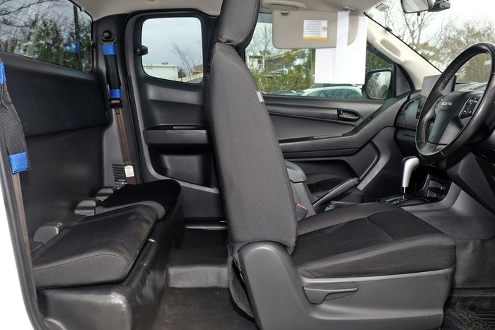 2017 Isuzu D-MAX SX High Ride MY17 4x2 Splash White