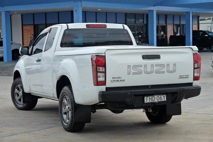 2017 Isuzu D-MAX SX High Ride MY17 4x2 Splash White