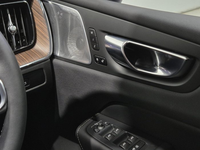 2022 Volvo XC60 Ultimate B6 Dark MY23 AWD Denim Blue
