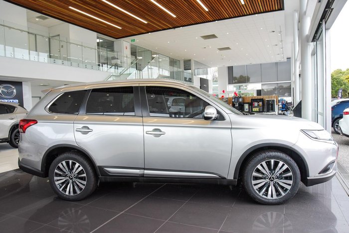 2020 Mitsubishi Outlander LS