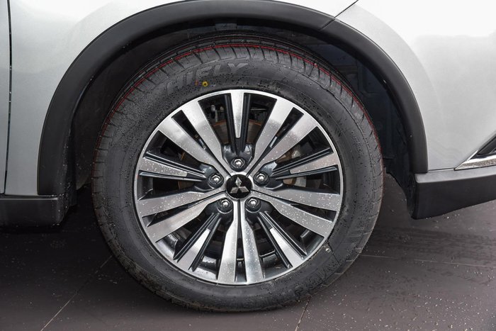 2020 Mitsubishi Outlander LS
