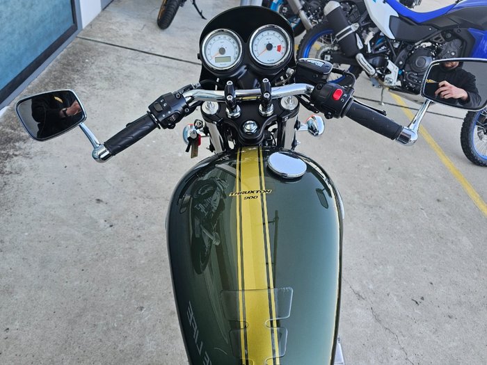 2015 Triumph THRUXTON 900 Green