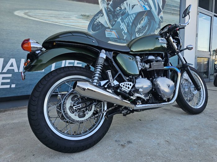 2015 Triumph THRUXTON 900 Green