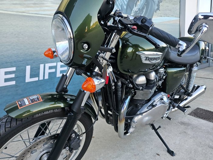 2015 Triumph THRUXTON 900 Green