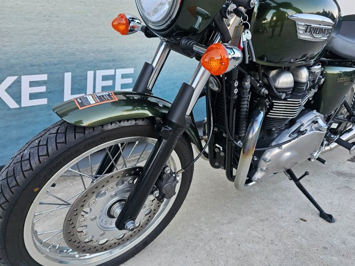 2015 Triumph THRUXTON 900 Green