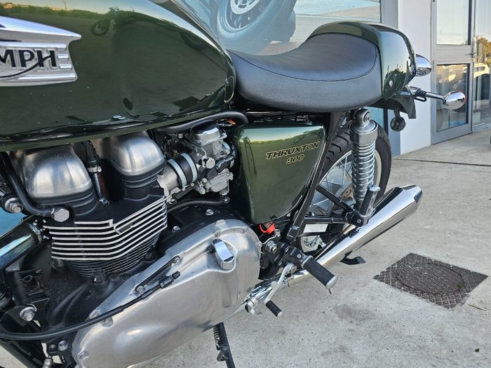 2015 Triumph THRUXTON 900 Green