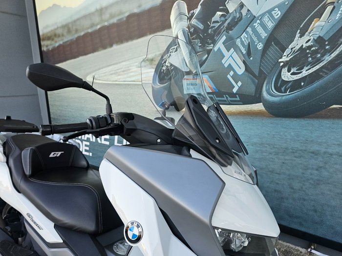 2022 BMW Motorrad C 400 GT ION White