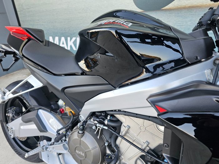 2023 APRILIA TUONO FACTORY Black