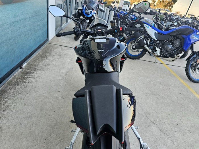 2023 APRILIA TUONO FACTORY Black